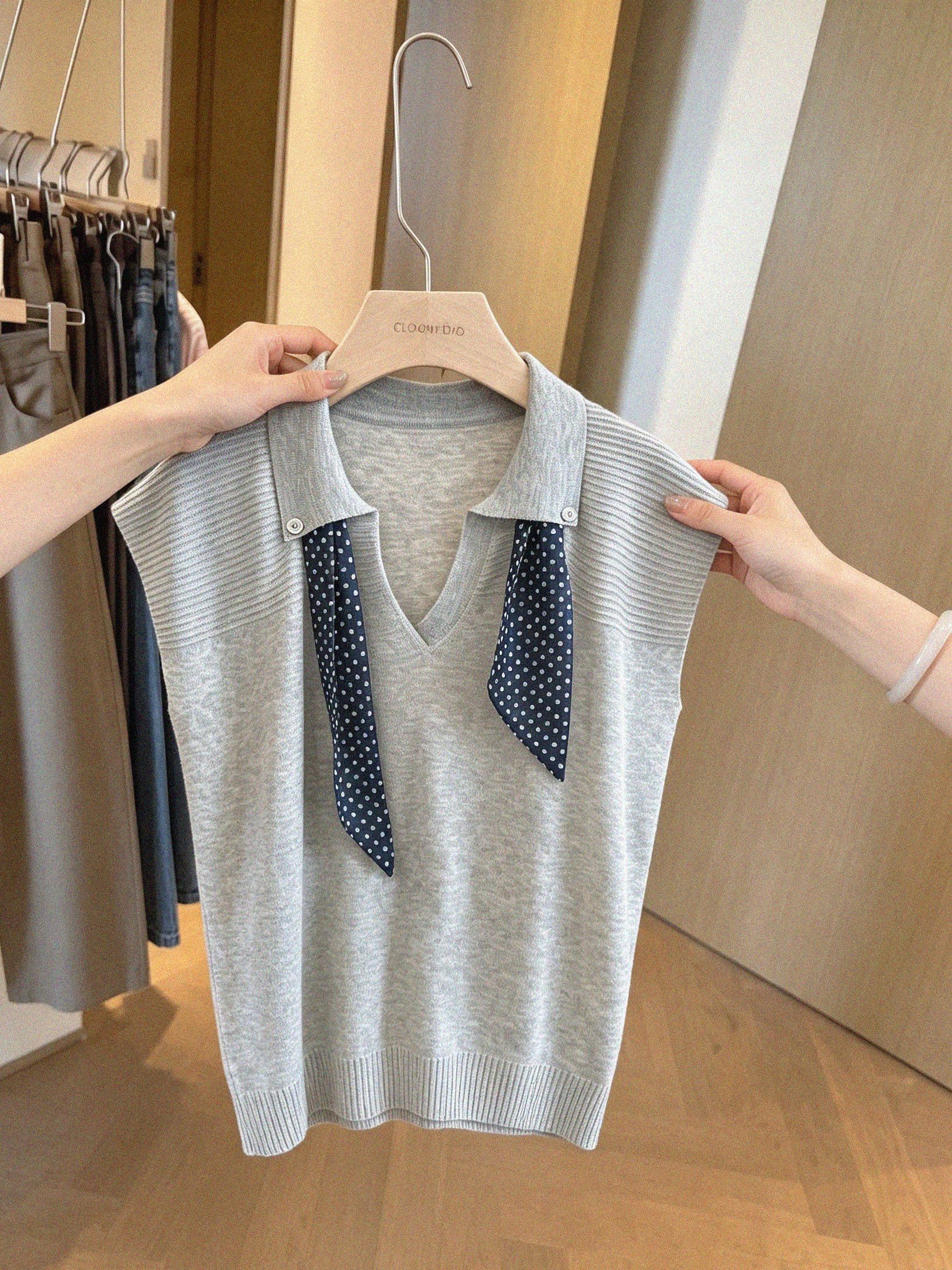 Women's 2026 Summer Knit Polo T-Shirt with Small Flutter Sleeves Slimming High-End European Style Top - Image 2